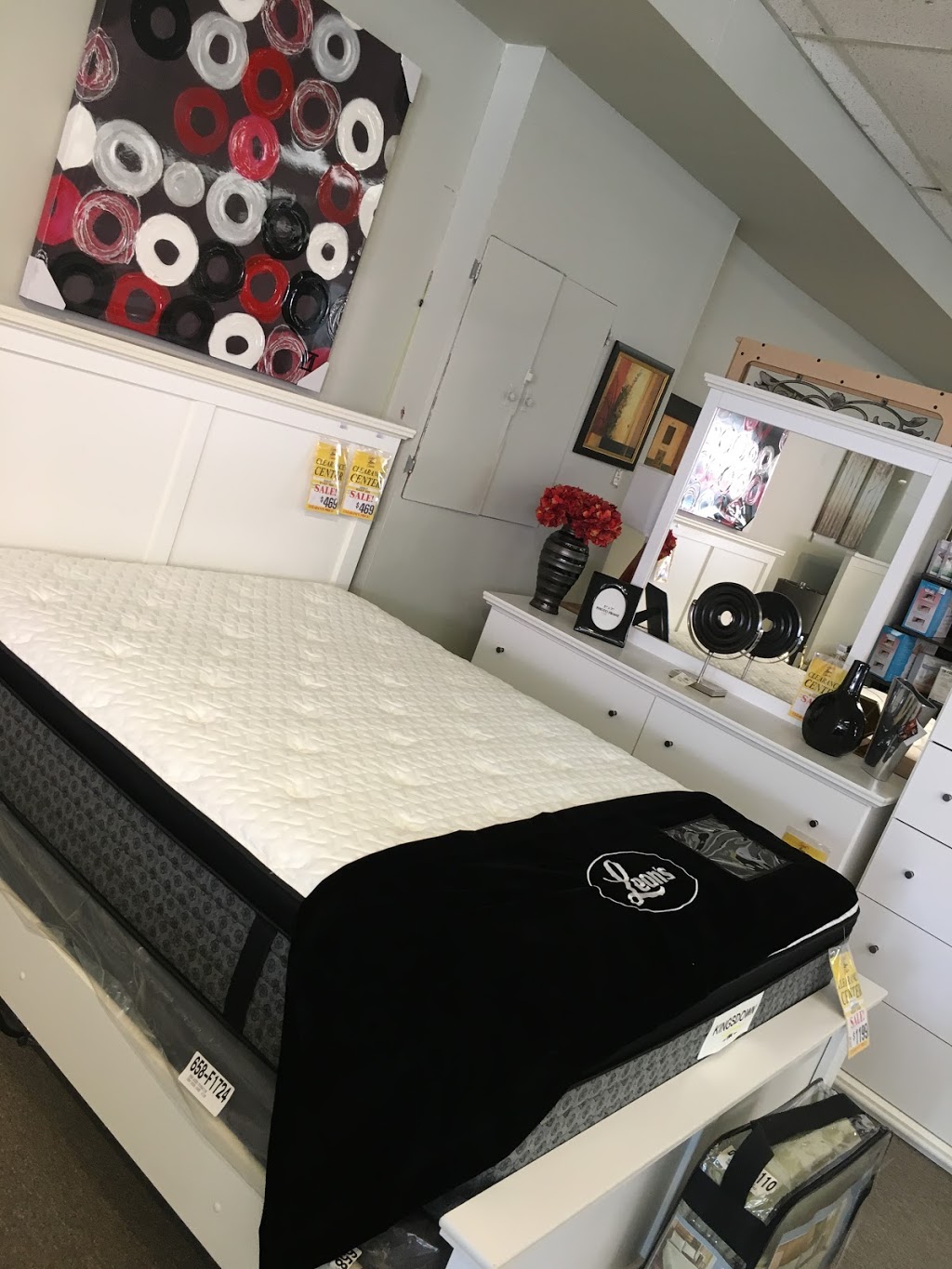 Leon’s Simcoe Clearance Centre | 40 Sydenham St, Simcoe, ON N3Y 1R7, Canada | Phone: (226) 227-2150