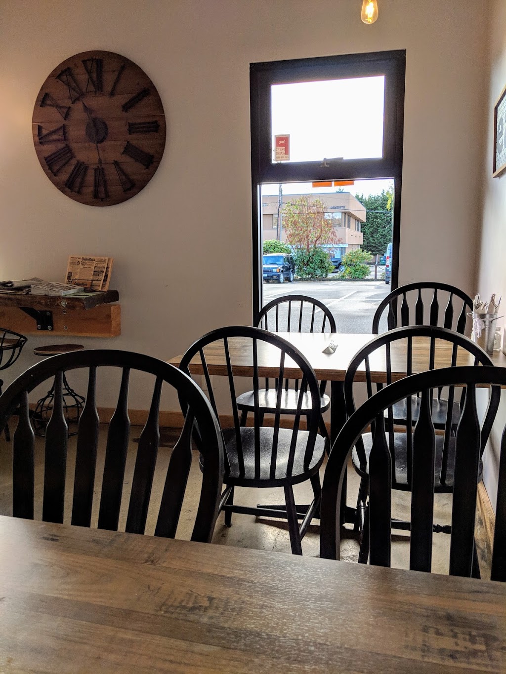 Bevan Bistro | 2376 Bevan Ave, Sidney, BC V8L 4Z9, Canada | Phone: (250) 656-2021