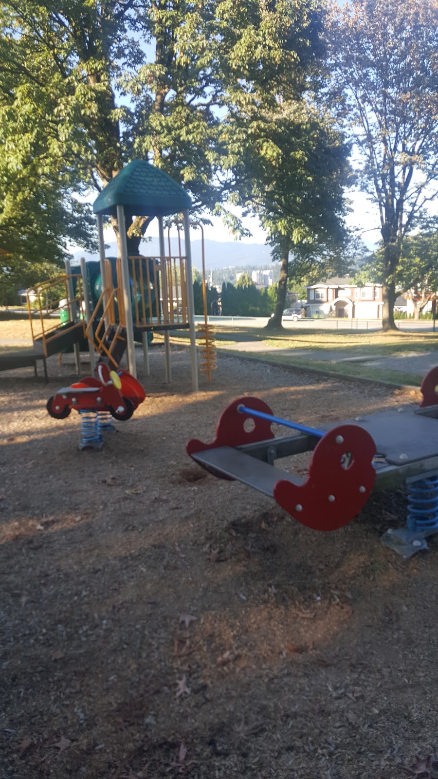 Cariboo Park | 7735 Cariboo Rd, Burnaby, BC V3N 4B5, Canada | Phone: (604) 294-7450