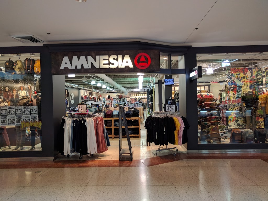 Amnesia | 7275 Sherbrooke S.E Unit #25, Montréal, QC H1N 1E9, Canada | Phone: (514) 351-7431