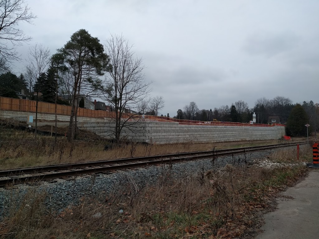 Morrison Woods | 24 Morrison Road, Kitchener, ON N2A 2W7, Canada | Phone: (519) 624-5555