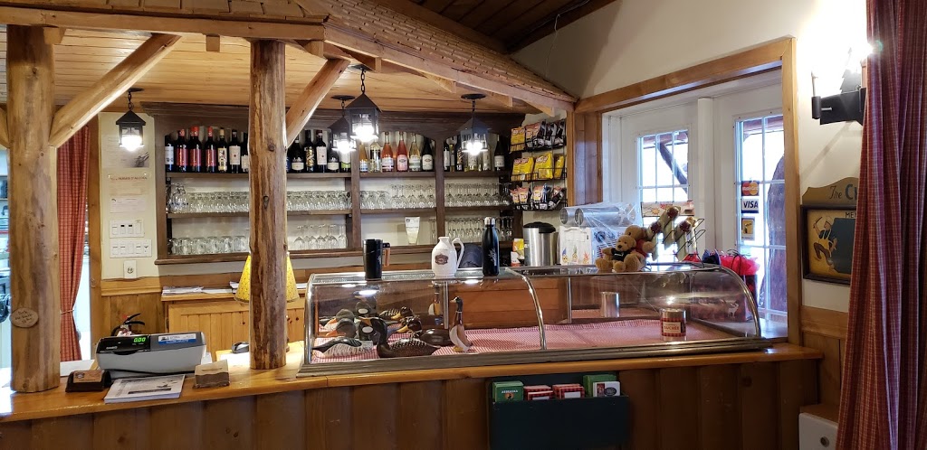 Erablière Charbonneau | 45 Chemin du Sous-Bois, Mont-Saint-Grégoire, QC J0J 1K0, Canada | Phone: (450) 347-9090