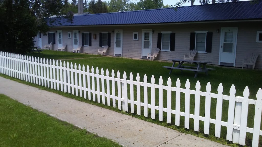 Cape Dairy Motel Laundromat | 112 Broadway St, Cape Vincent, NY 13618, USA | Phone: (315) 654-2525