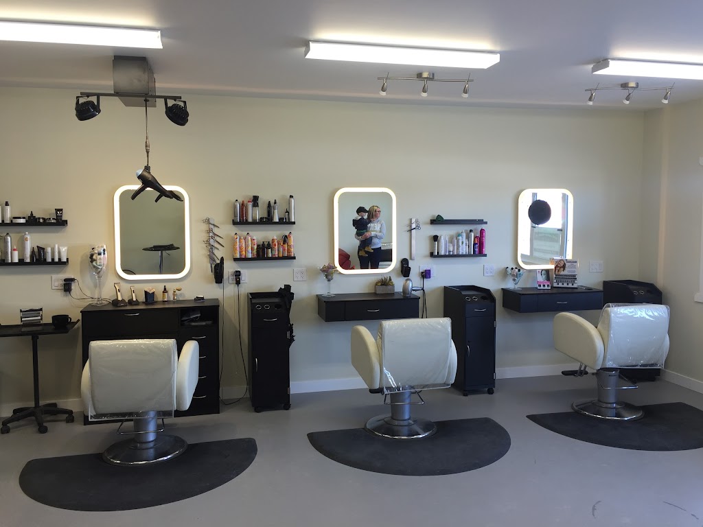 The Sandybarber Salon | 70 Main St SW Unit 2, Riverton, MB R0C 2R0, Canada | Phone: (204) 378-0250