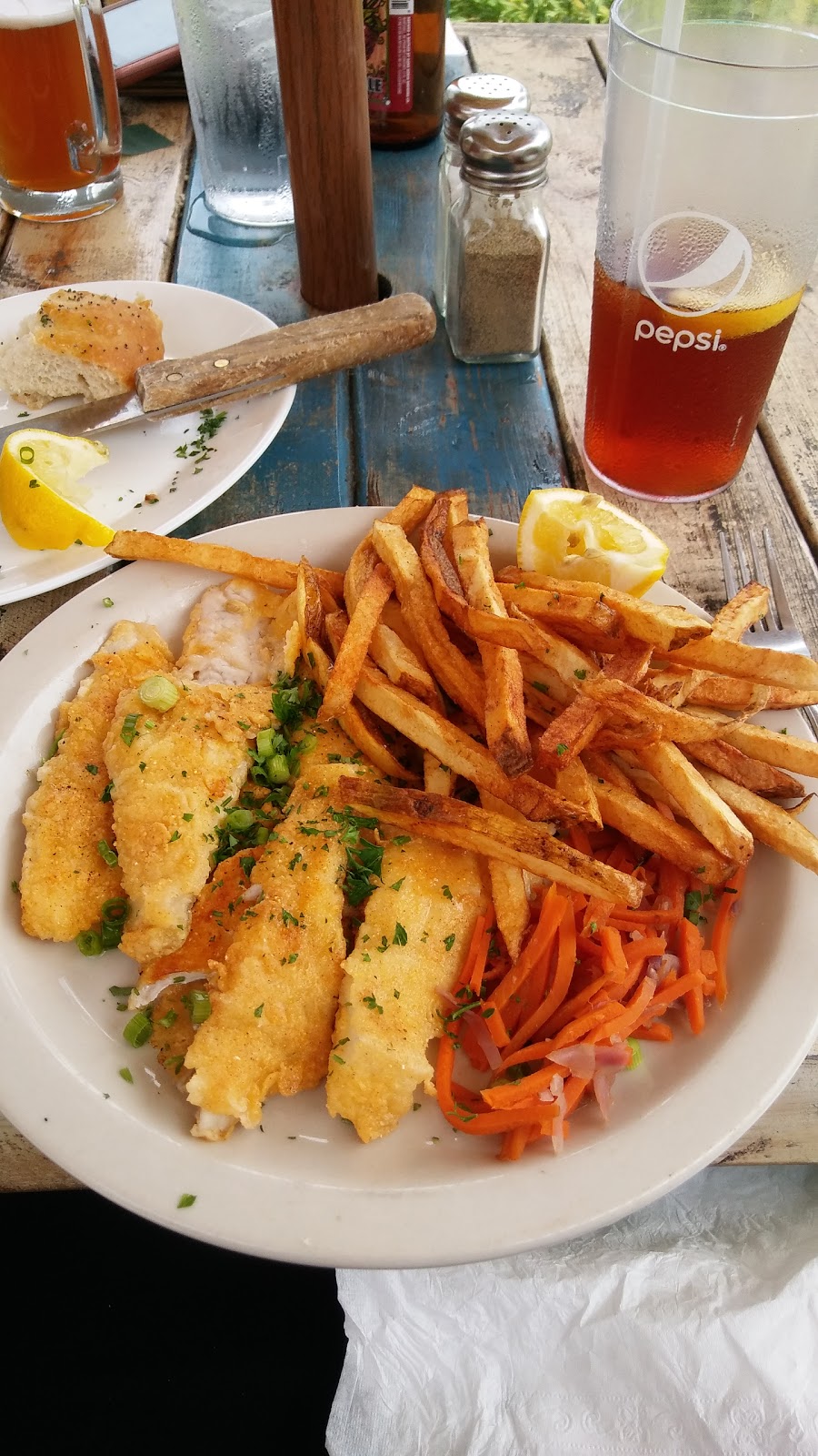 Marine City Fish Company | 240 S Water St, Marine City, MI 48039, USA | Phone: (810) 765-5477