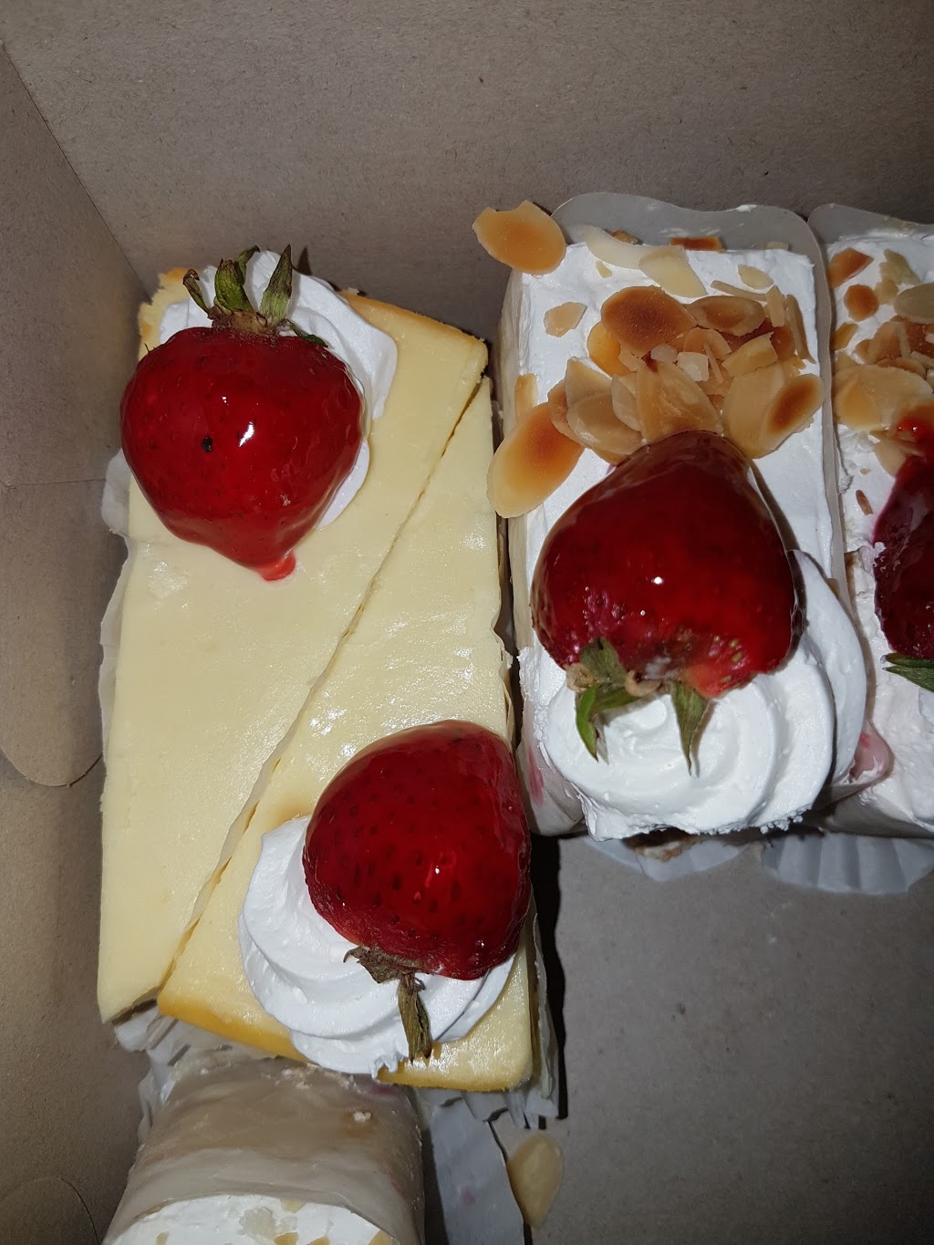 Atlantic Bakery | 4025 Brandon Gate Drive, Mississauga, ON L4T 3Z9, Canada | Phone: (905) 677-3960
