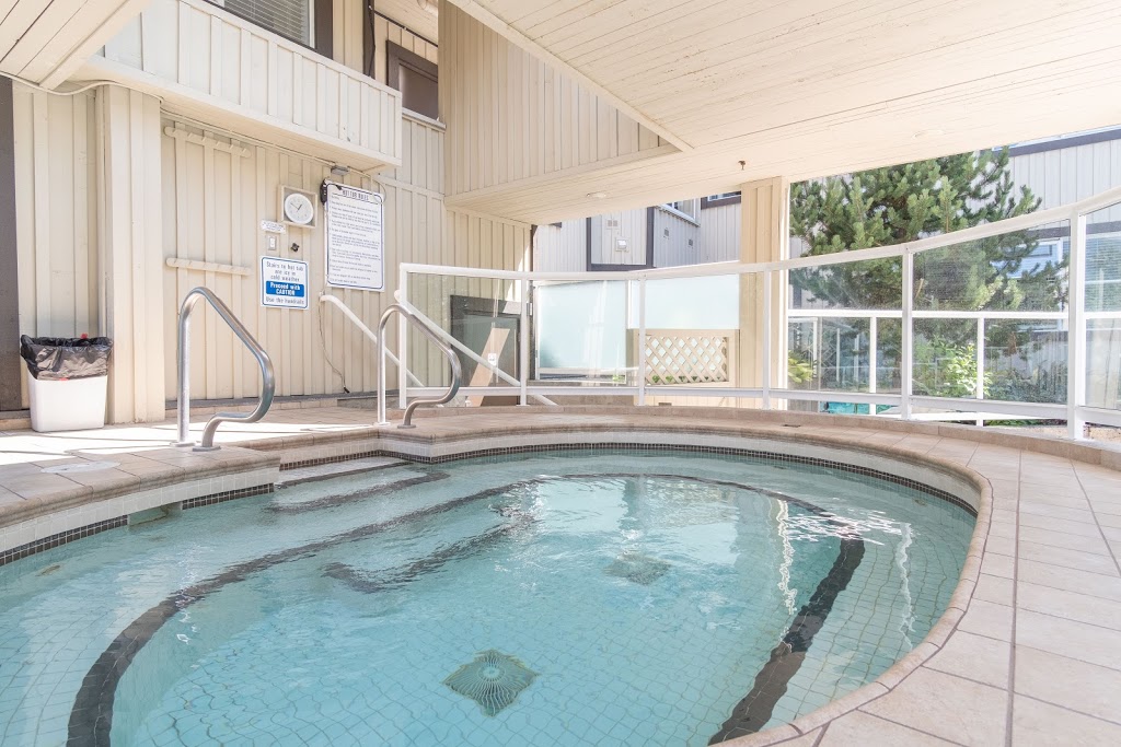 Wildwood Lodge On Blackcomb | 4749 Spearhead Dr, Whistler, BC V0N 1B4, Canada | Phone: (604) 932-3252