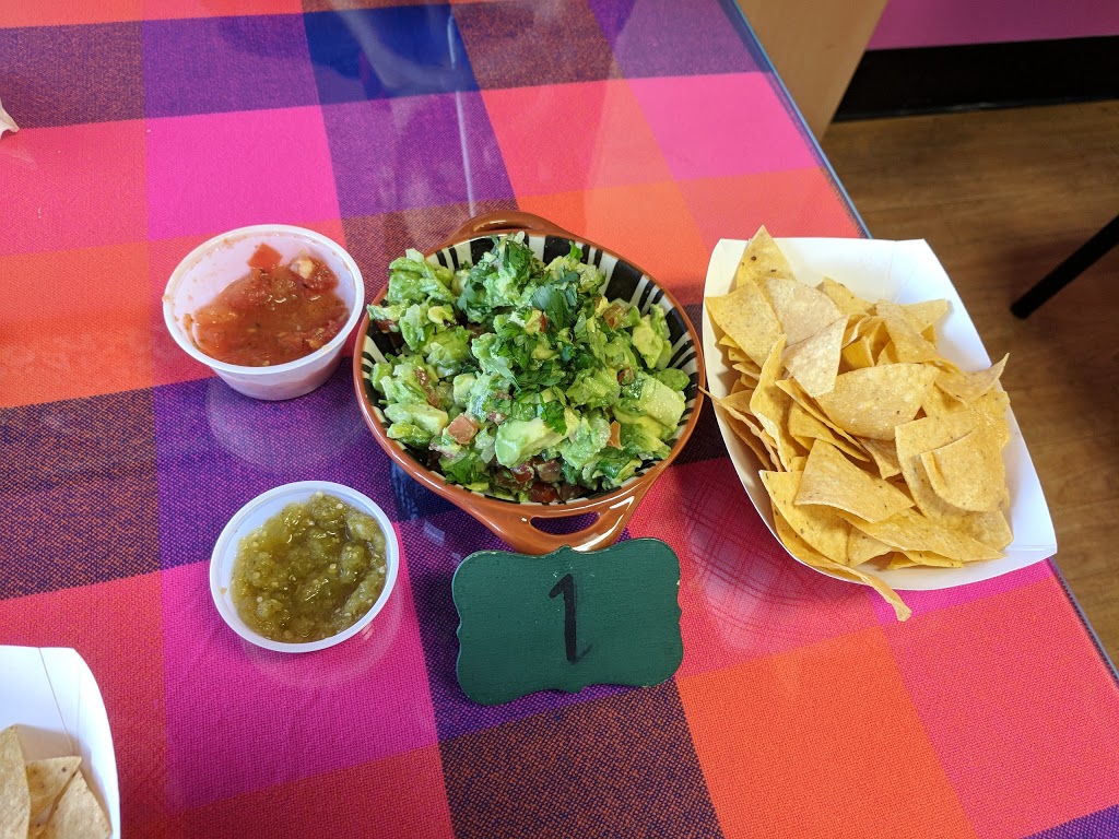 Salsa Caliente Mexican Grill | 275 Erie St S, Leamington, ON N8H 3C4, Canada | Phone: (519) 322-4777