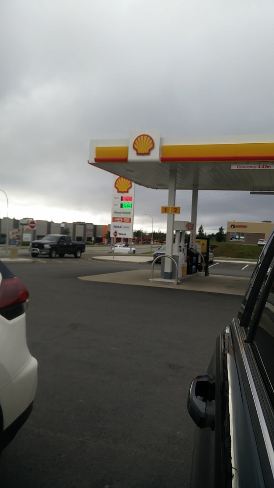 Shell | 975 Wilkinson Ave, Dartmouth, NS B3B 0J4, Canada | Phone: (902) 481-2048
