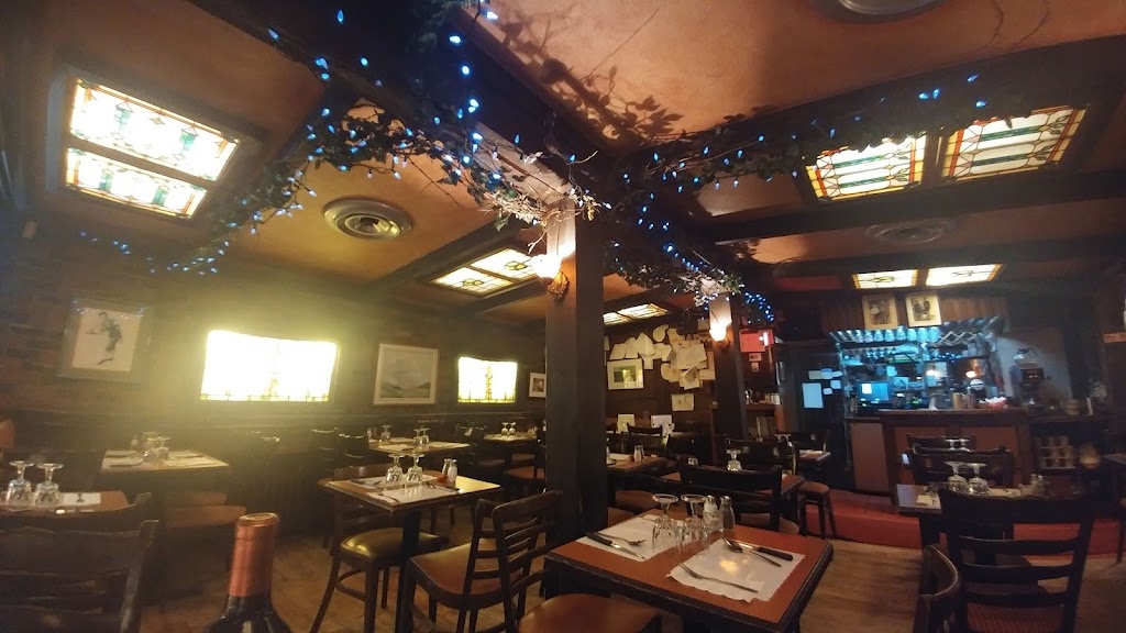 Eduardo Duluth | 404 Av. Duluth E, Montréal, QC H2L 1A3, Canada | Phone: (514) 843-3330