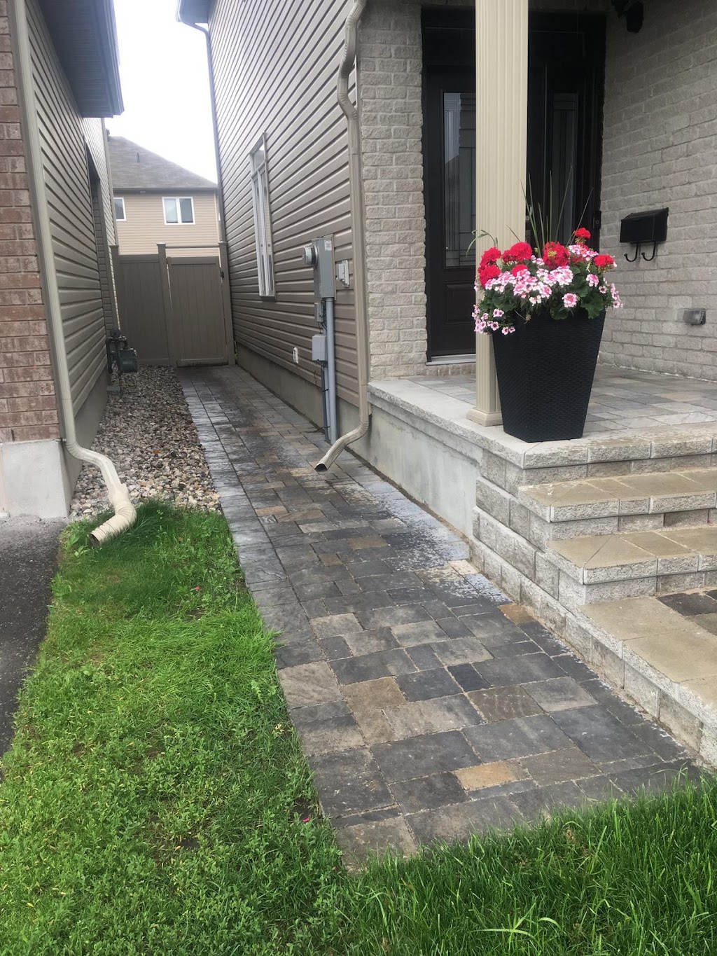 Kerwin Property Maintenance & Landscaping | 76 Bongard Ave, Nepean, ON K2E 6V2, Canada | Phone: (613) 226-8858