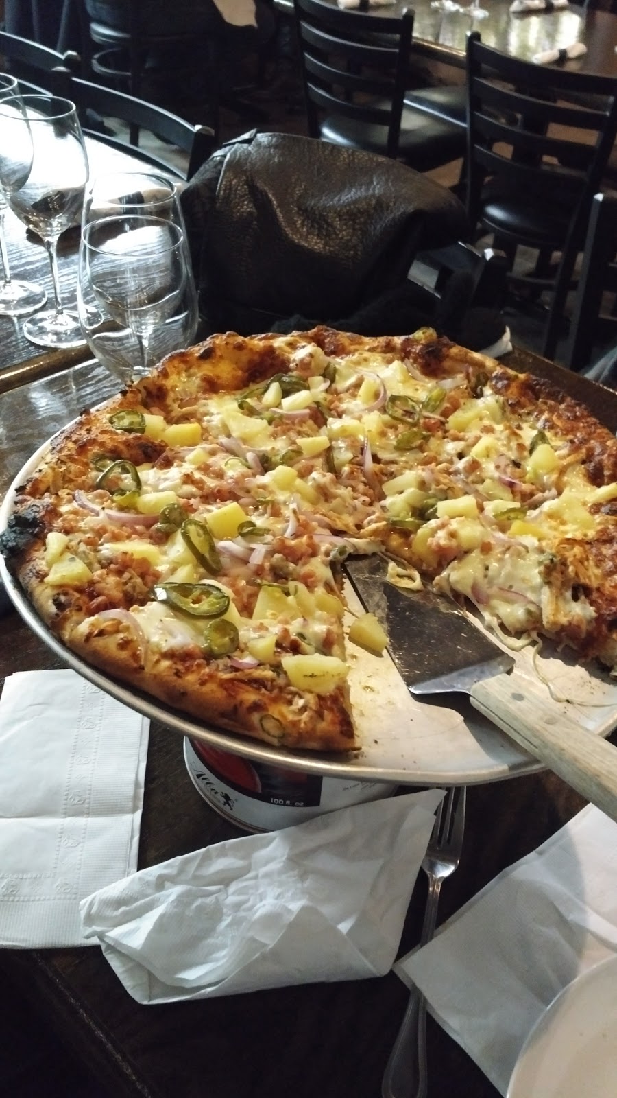 Santa Ana Pizzeria & Bistro | 1631 St Marys Rd, Winnipeg, MB R2N 1Z4, Canada | Phone: (204) 415-1440