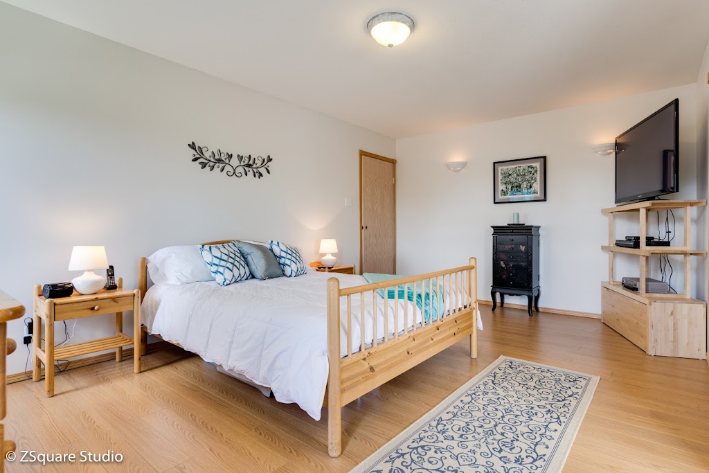 ZSquare Studio | 220 Fernwood Ave #318, Winnipeg, MB R2M 1C5, Canada | Phone: (204) 431-9212