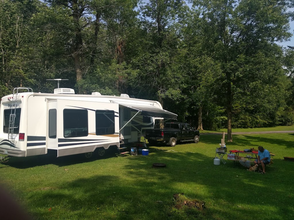 Pinecrest Resort | 4055 2, Gananoque, ON K7G 2V5, Canada | Phone: (613) 382-2836