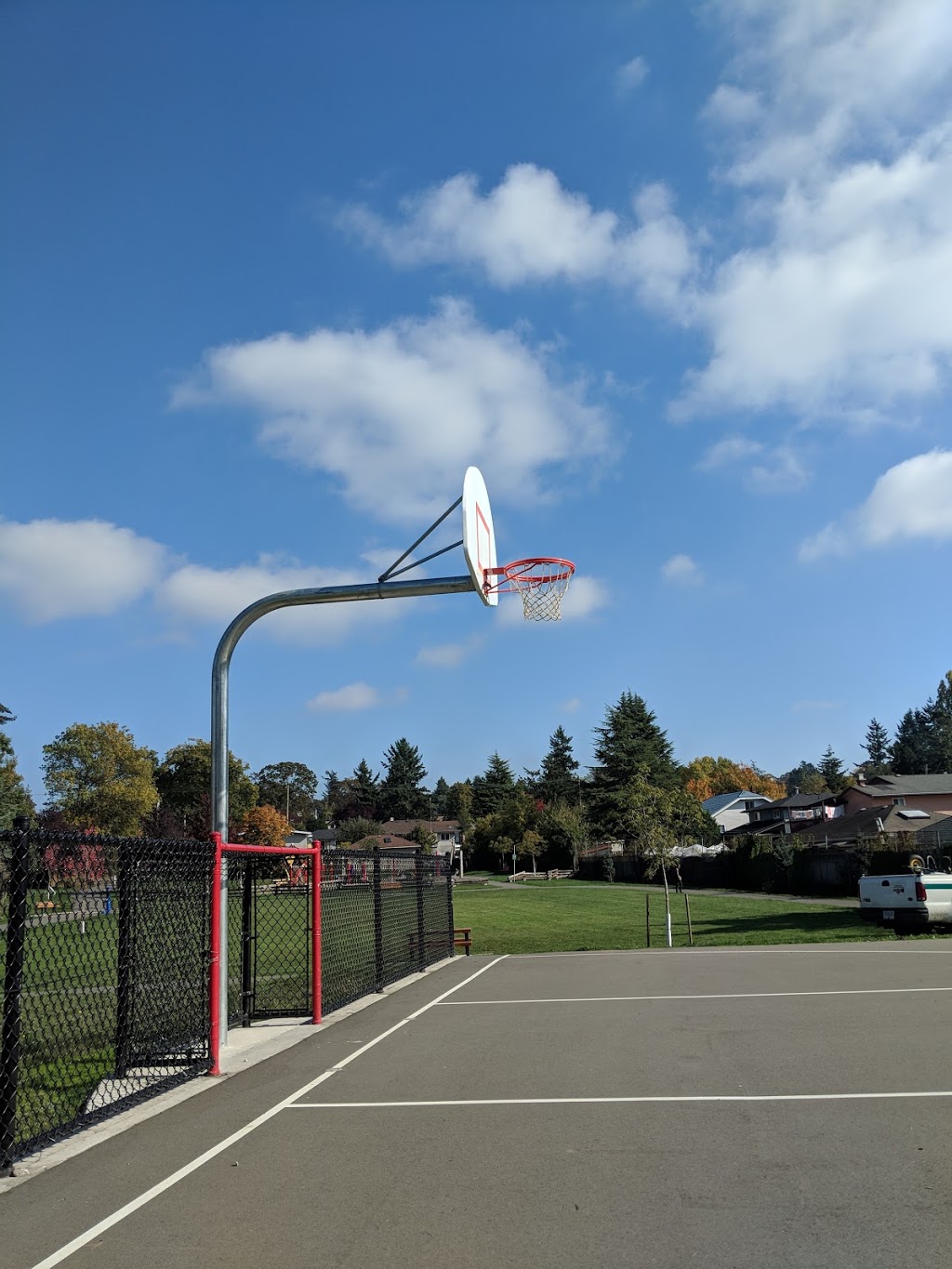 Tolmie Park | 2Y5, Leslie Dr, Victoria, BC V8X, Canada