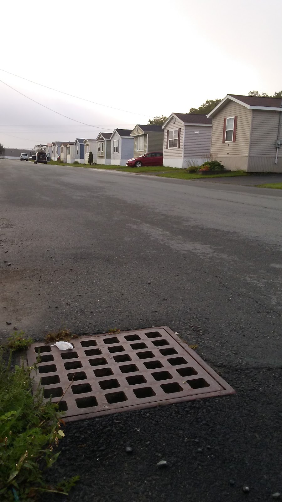 Bonnie Brae Trailer Park | 70 Everette St, Dartmouth, NS B2W 1E4, Canada | Phone: (902) 435-5976