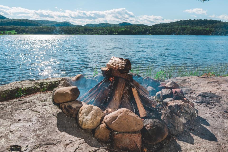 Chez Isaak | 195 Chem. de la Montagne, Val-des-Bois, QC J0X 3C0, Canada | Phone: (514) 838-3826