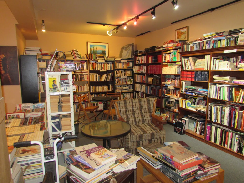 Écolivres | 216 Rue Principale, Granby, QC J2G 2V7, Canada | Phone: (450) 776-1360