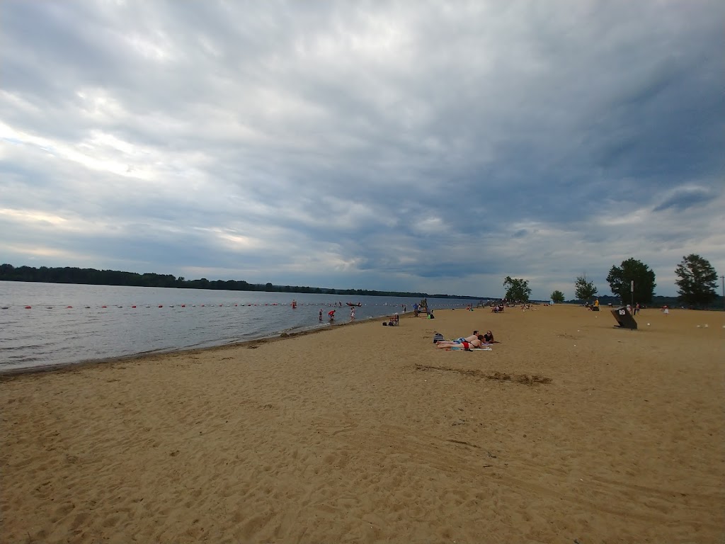 Petrie Island Beach | Parking lot, 795 Trim Rd, Orléans, ON K4A 3P4, Canada | Phone: (613) 580-2595