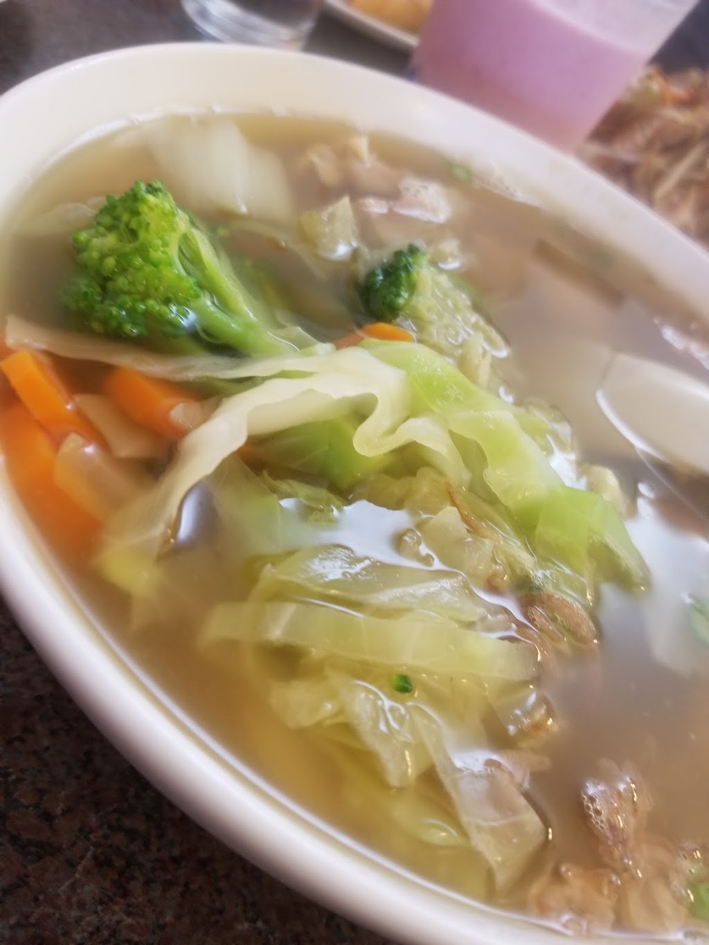 Spinnakers Cafe | 5227 Lakeshore Dr #109, Sylvan Lake, AB T4S 1Y8, Canada | Phone: (403) 864-7230