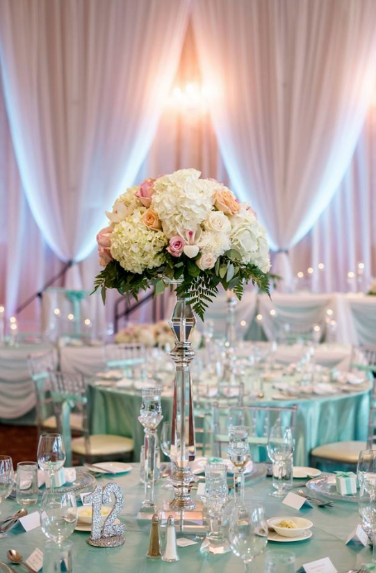Westdale Florists | 1041 King St W, Hamilton, ON L8S 1L6, Canada | Phone: (905) 527-4127