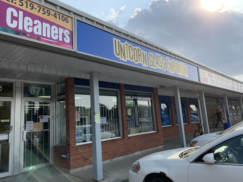 Unicorn Glass Emporium | 671 Colborne St, Brantford, ON N3S 3M8, Canada | Phone: (519) 758-8383