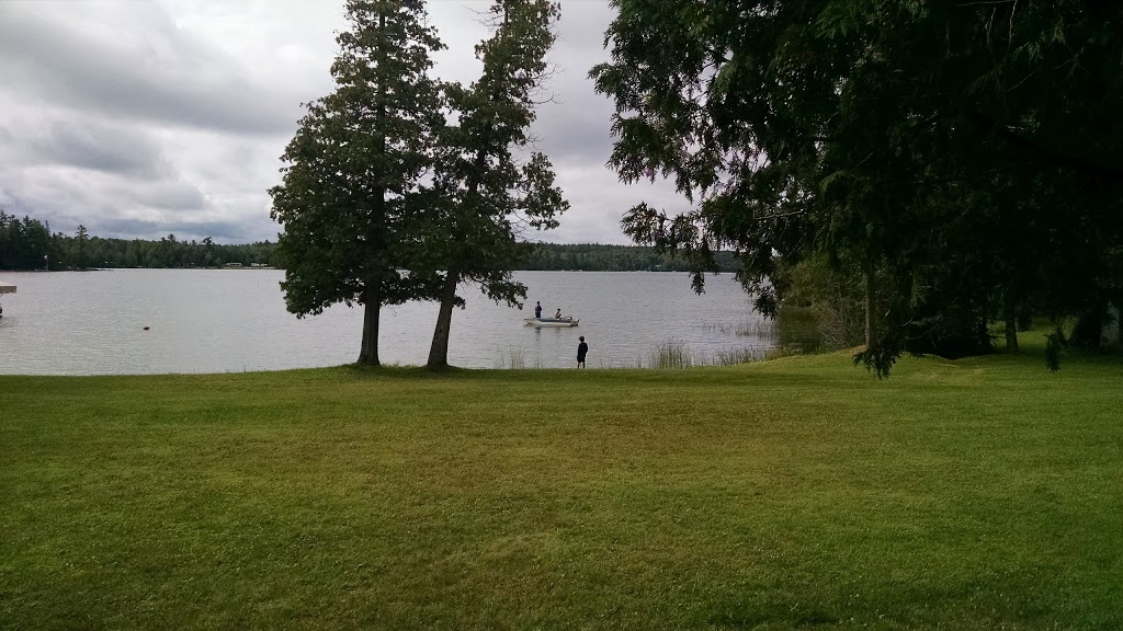 Lenich Resort-Vout | 1044 Lenich Ln, Plevna, ON K0H 2M0, Canada | Phone: (613) 479-2280