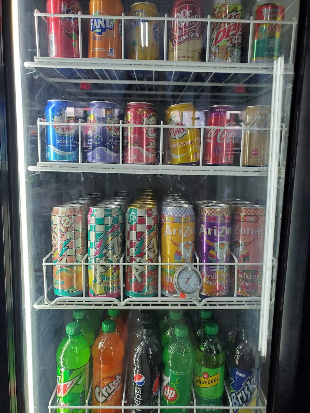 Star Convenience | 86 Simcoe St N, Oshawa, ON L1G 4S2, Canada | Phone: (905) 240-2111