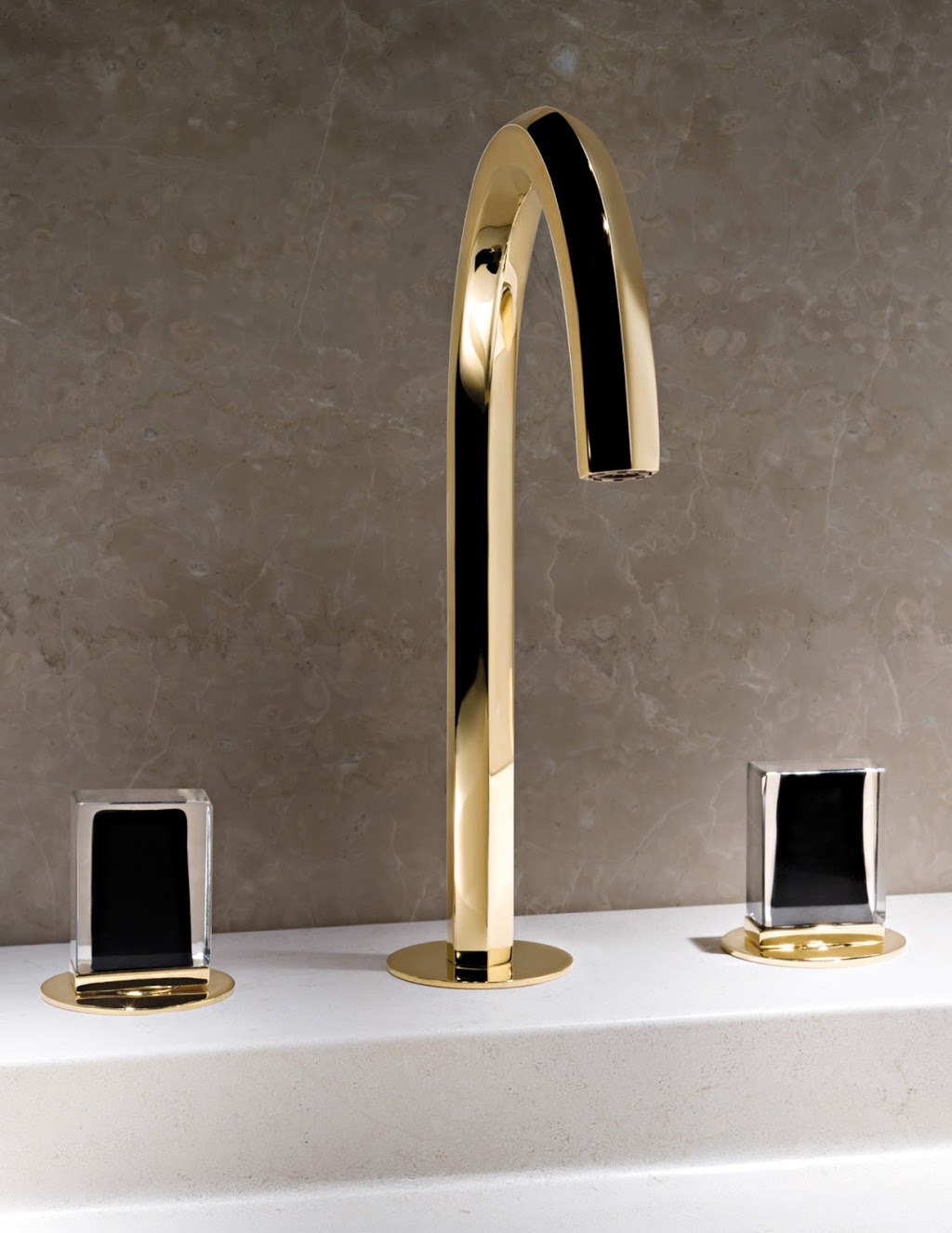 Astro Design Centre | 1818 Woodward Dr, Ottawa, ON K2C 0P7, Canada | Phone: (613) 749-1902