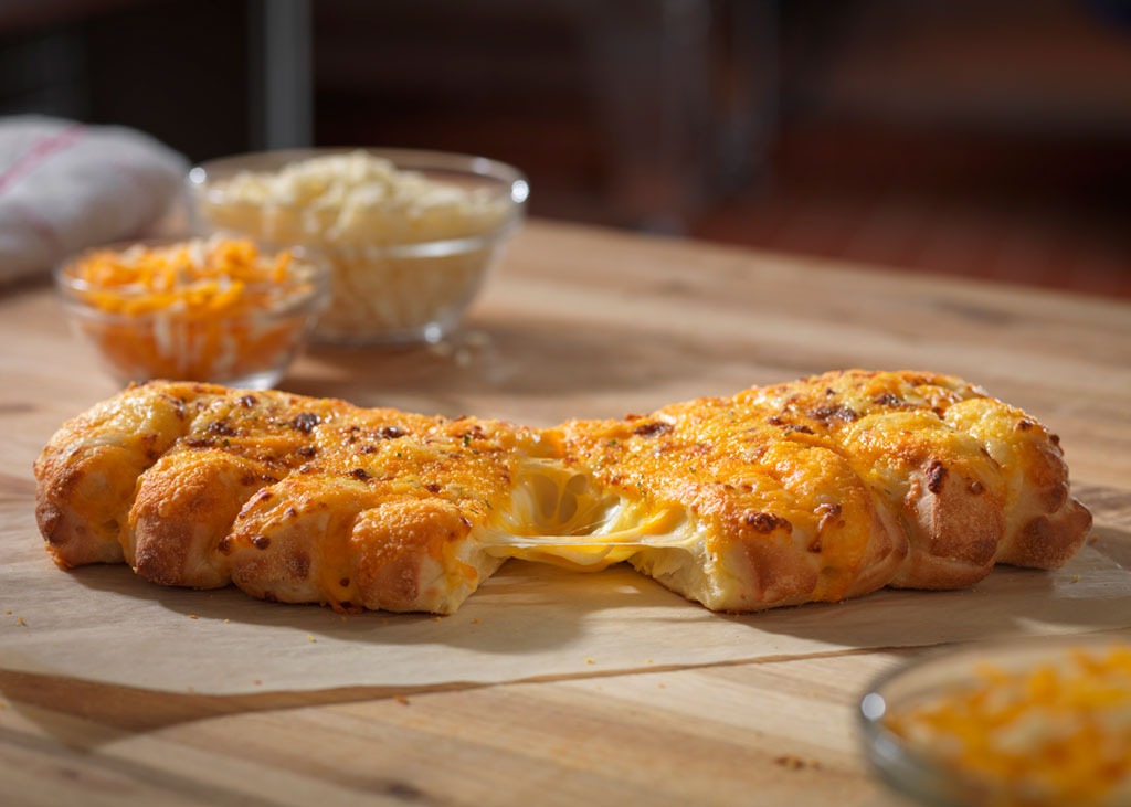 Dominos | 400 North Town Road Unit #310, Winnipeg, MB R3Y 0Y3, Canada | Phone: (204) 987-5597