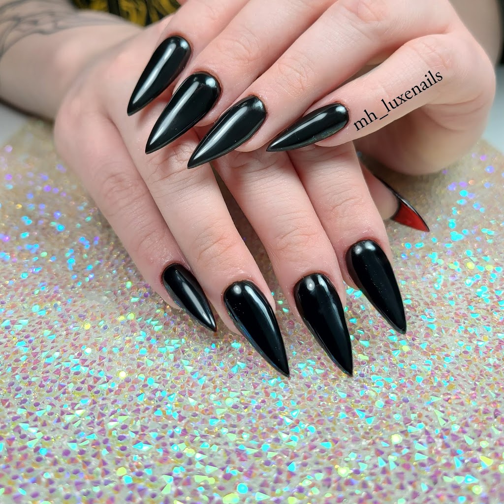 MH luxe nails | 1773 Rue Millar, Saint-Laurent, QC H4L 3H5, Canada | Phone: (438) 765-8877