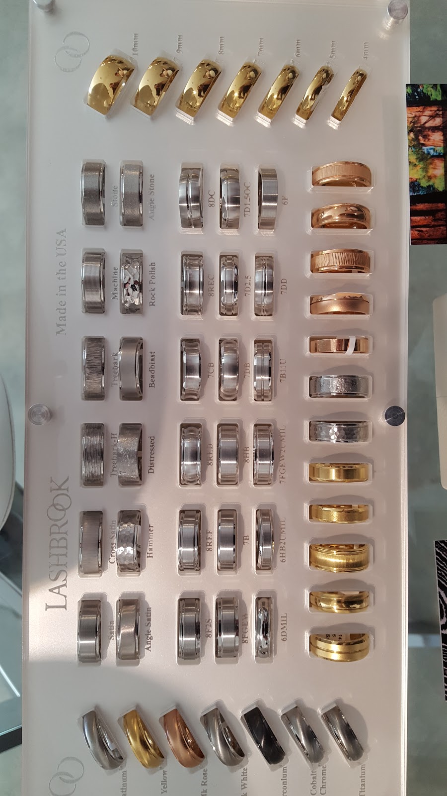 Mokada Custom Jewelry Design Studio | 530 Waterfront Dr #1, Winnipeg, MB R3B 0N4, Canada | Phone: (204) 415-5220