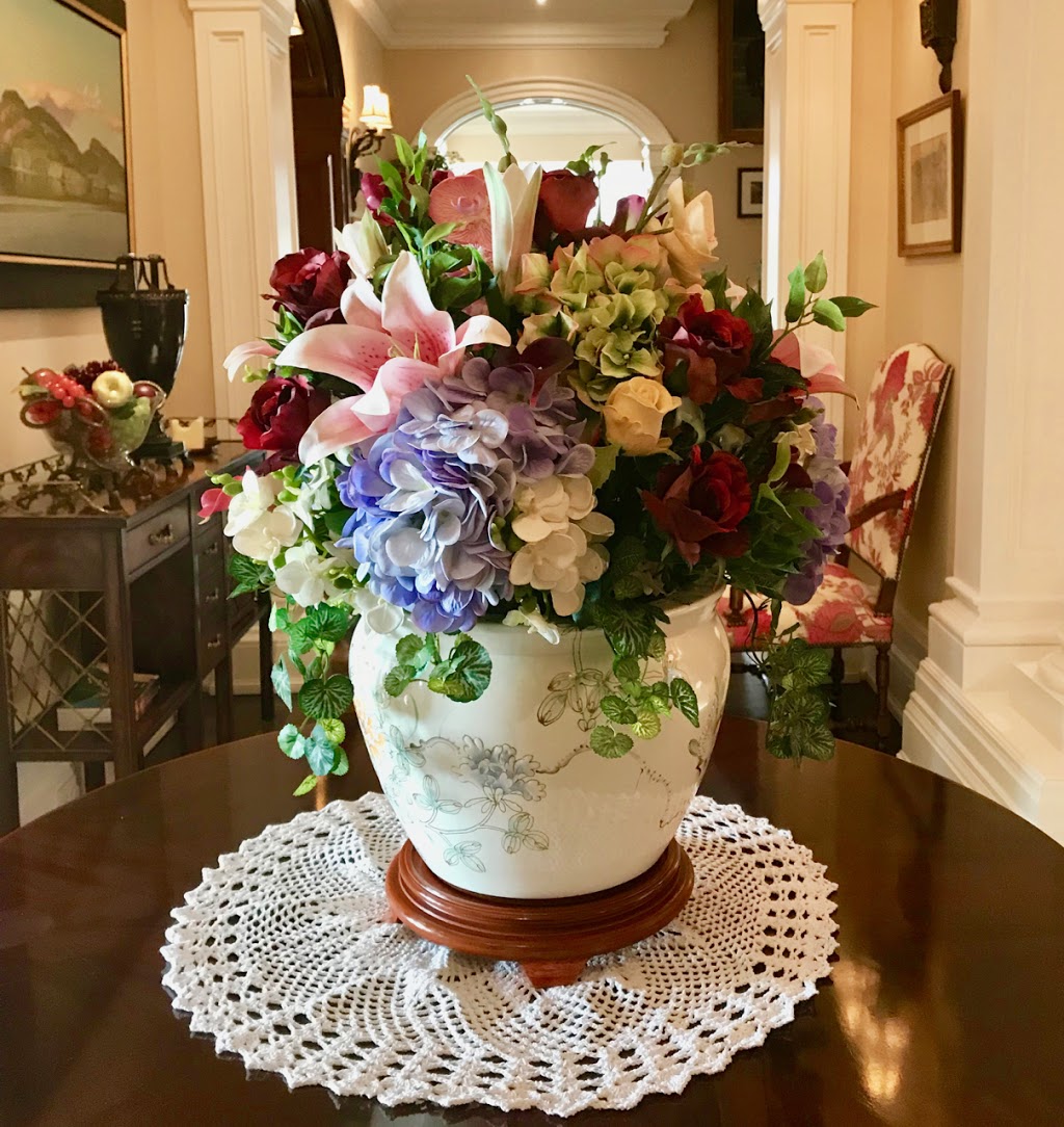 Clazzique Touch Silk Floral Design & Décor | 1046 King St W, Hamilton, ON L8S 1L5, Canada | Phone: (905) 923-9467