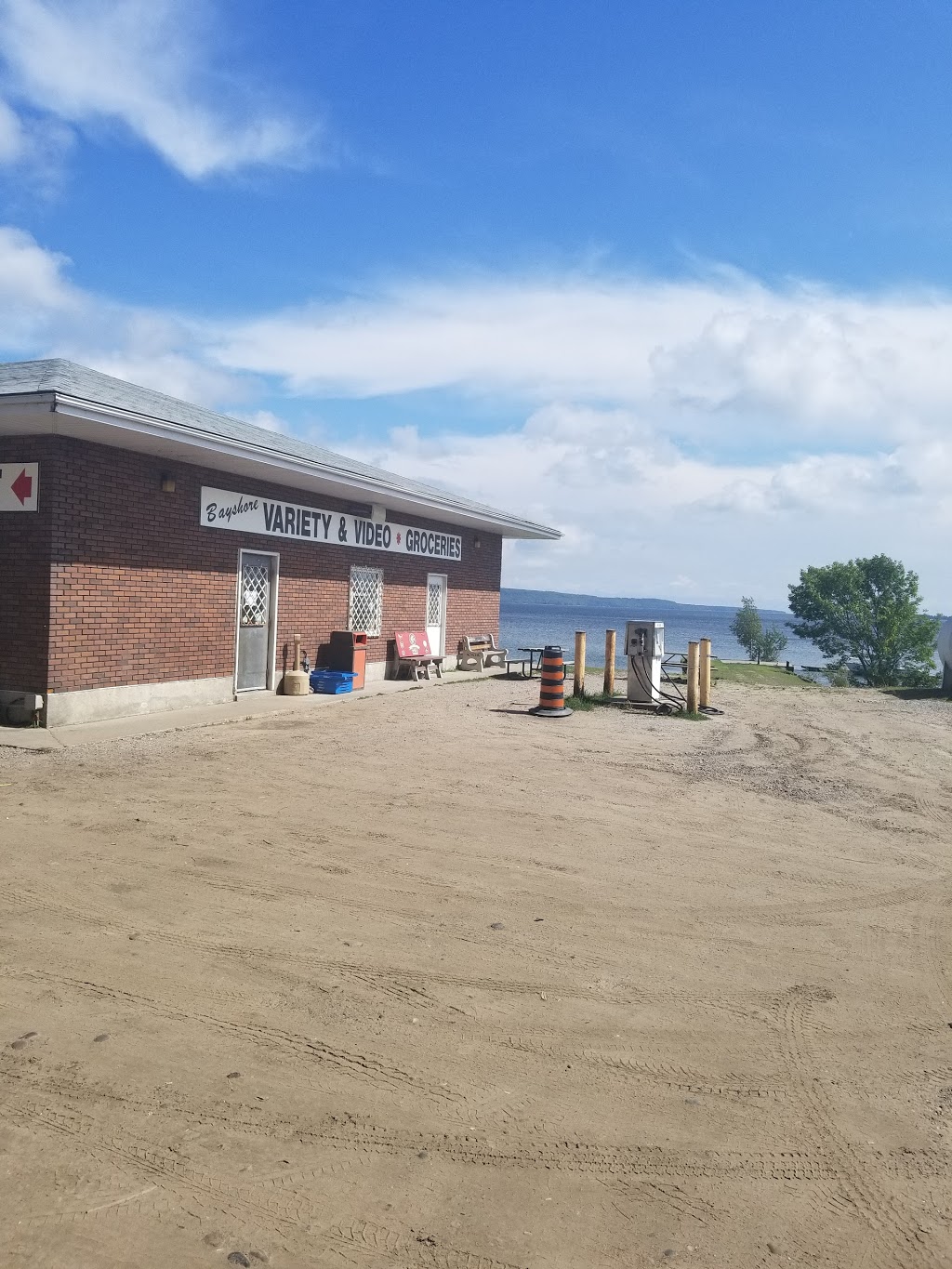 Bayshore Variety, Video & Restaurant | 9 Jiibik Miikan,, Christian Island, ON L9M 0A9, Canada | Phone: (705) 247-2020