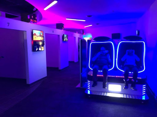 VRsutz réalité virtuelle Arcade de jeux Brossard | 5705A Bd Taschereau, Brossard, QC J4Z 1A4, Canada | Phone: (514) 800-6793
