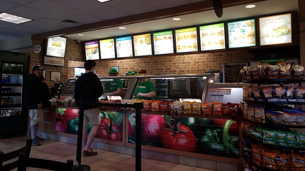 Subway | 1845 Mountain Rd, Moncton, NB E1G 1A8, Canada | Phone: (506) 852-9008