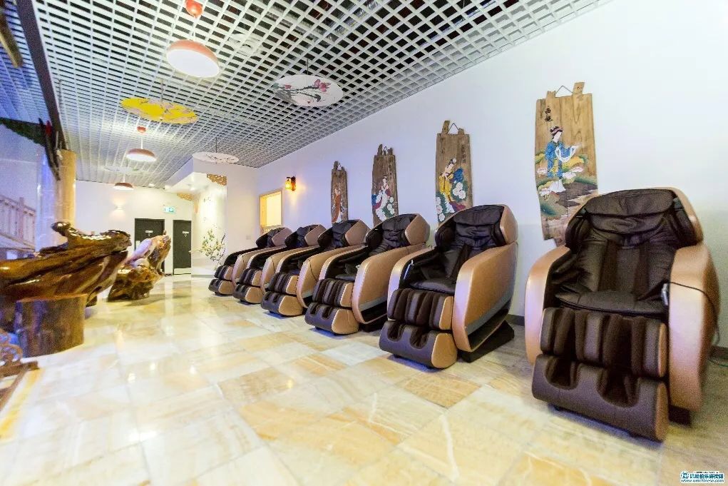 Hot Snow Spa | 1931 Pembina Hwy, Winnipeg, MB R3T 2G7, Canada | Phone: (431) 777-8899
