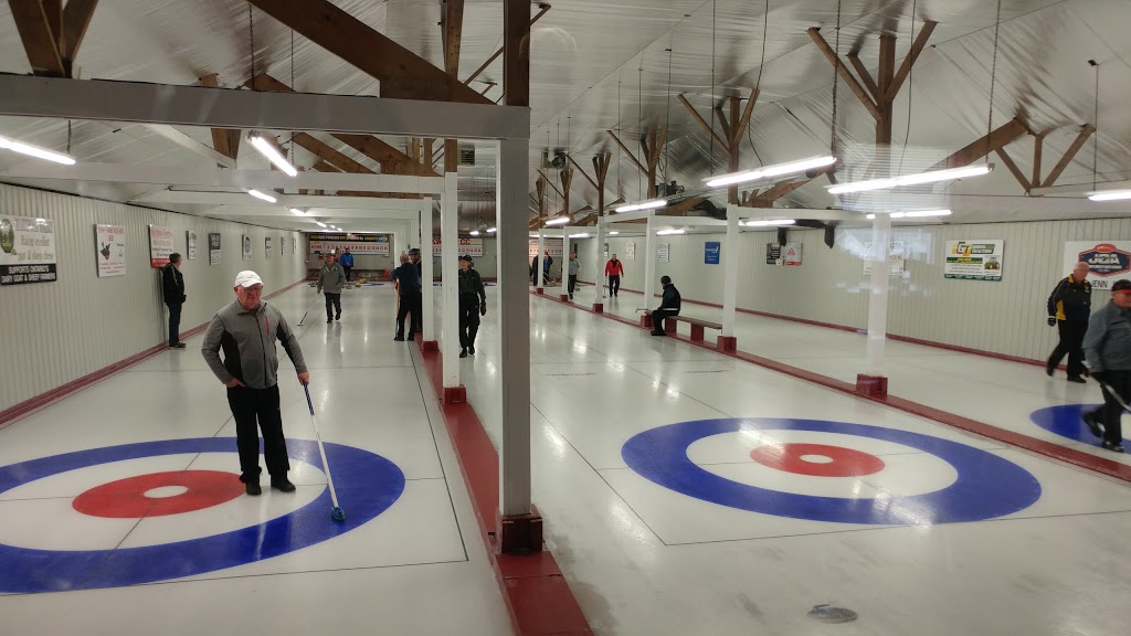 Oakwood Curling Rink | 960 Eldon Rd, Oakwood, ON K0M 2M0, Canada | Phone: (705) 953-9411