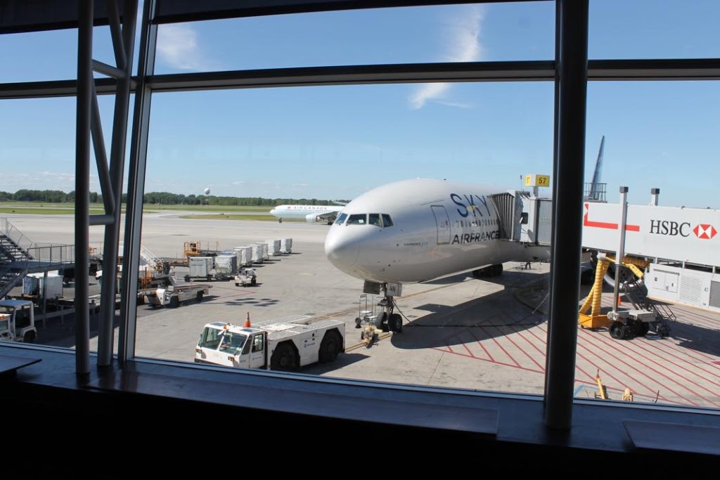 Ottawa International Airport | 1000 Airport Parkway Private, Ottawa, ON K1V 9B4, Canada | Phone: (613) 248-2125