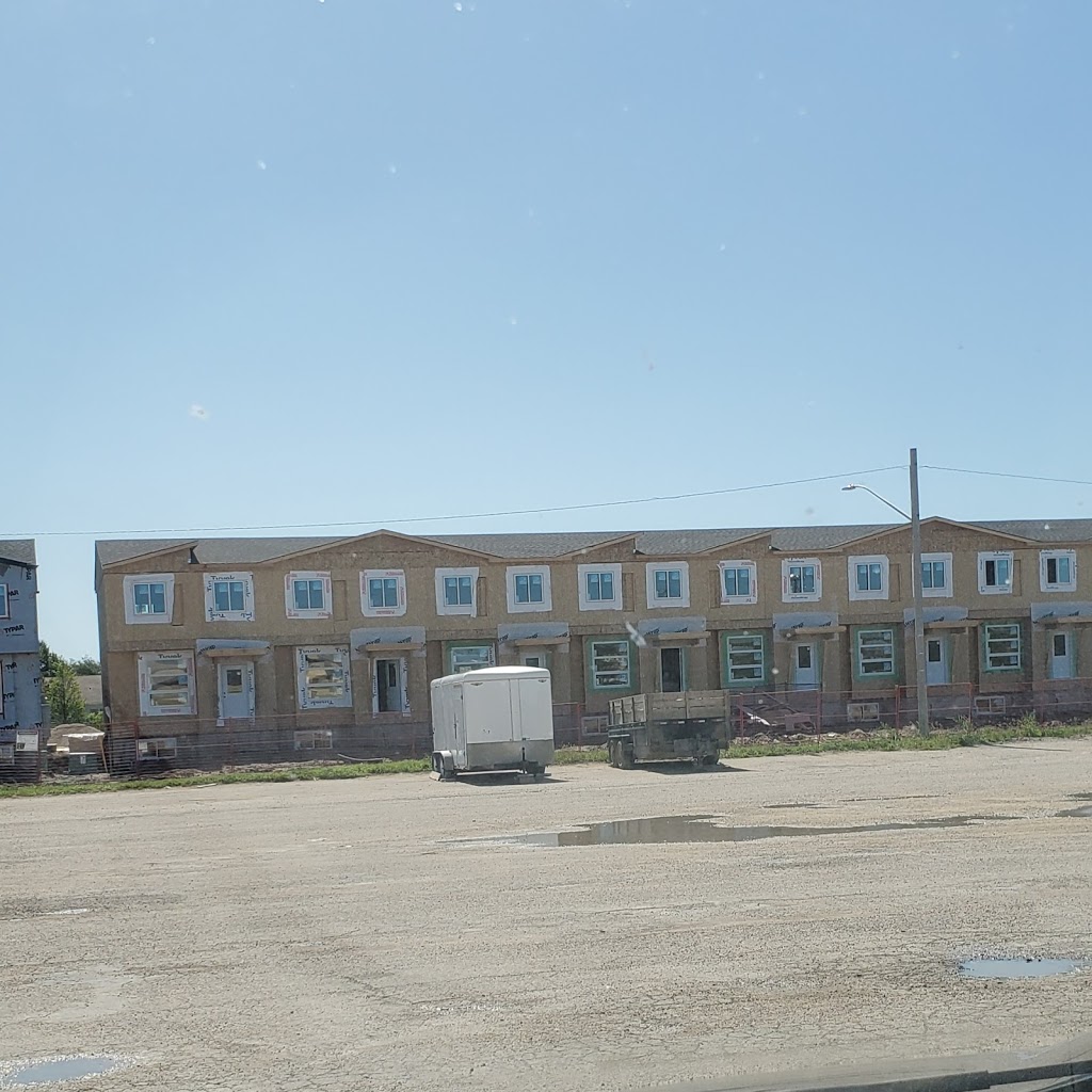 Riel pointe town houses | 17 Forrester Ave, Winnipeg, MB R2M 3G4, Canada | Phone: (204) 293-3798