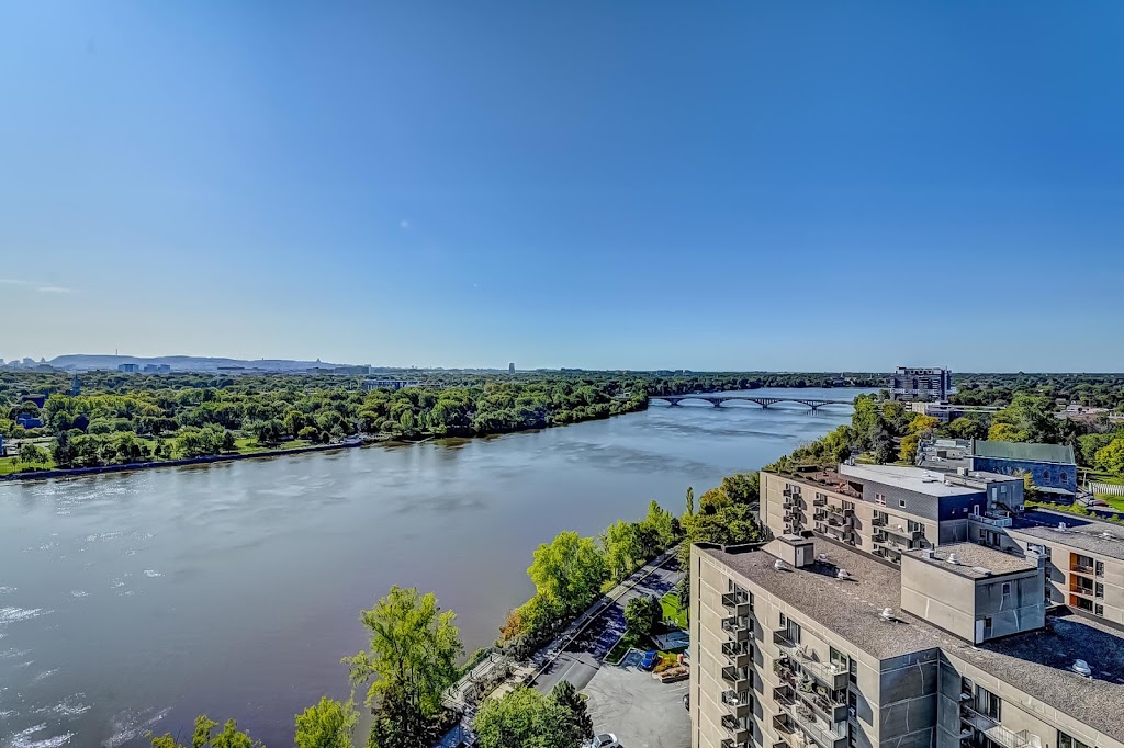 Le Quatre Cent | Résidence 400, 400 Pl. Juge Desnoyers, Laval, QC H7G 4S2, Canada | Phone: (450) 667-2481