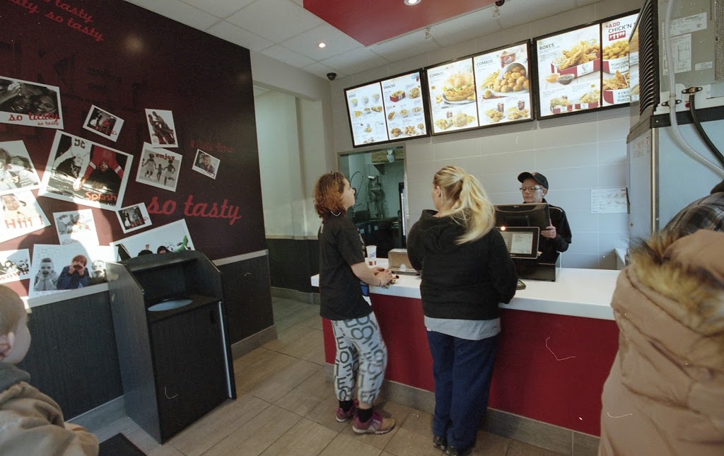 KFC | 43740 Lougheed Hwy, Lake Errock, BC V0M 1N0, Canada | Phone: (604) 826-3462