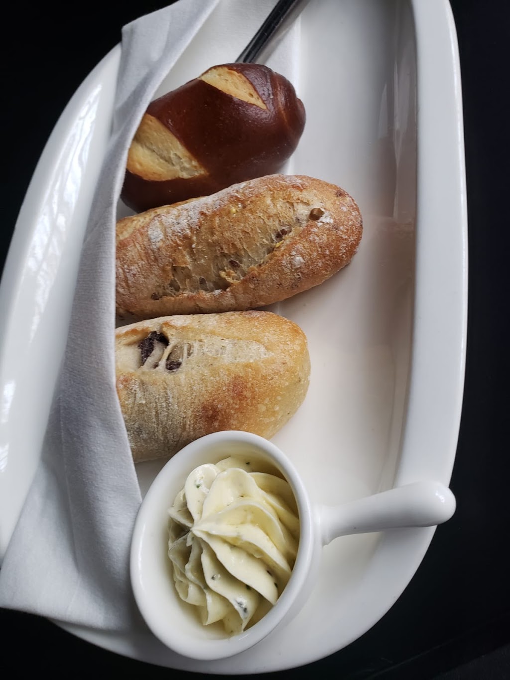17 Steakhouse & Bar | 5165 Dixie Rd, Mississauga, ON L4W 4G1, Canada | Phone: (905) 614-1701