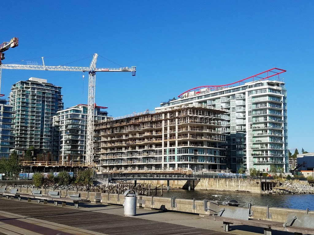 Pinnacle Hotel at the Pier | 138 Victory Ship Way, North Vancouver, BC V7L 0A7, Canada | Phone: (604) 986-7437