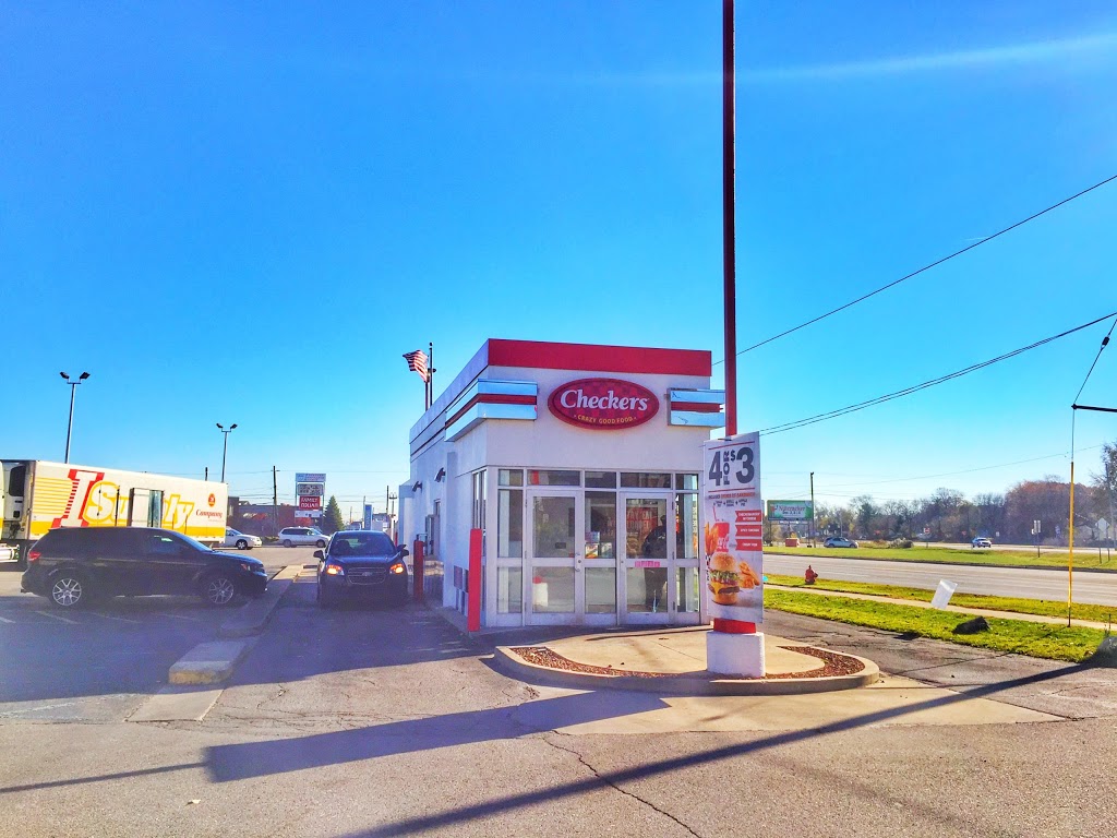 Checkers | 2852 Pine Grove Ave, Port Huron, MI 48060, USA | Phone: (810) 294-5482