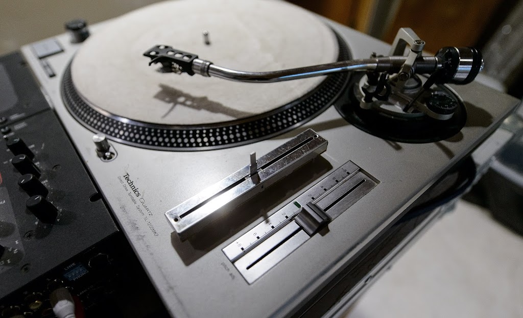 1200s.com | 36 Fincham Ave, Markham, ON L3P 4C8, Canada | Phone: (833) 751-2007