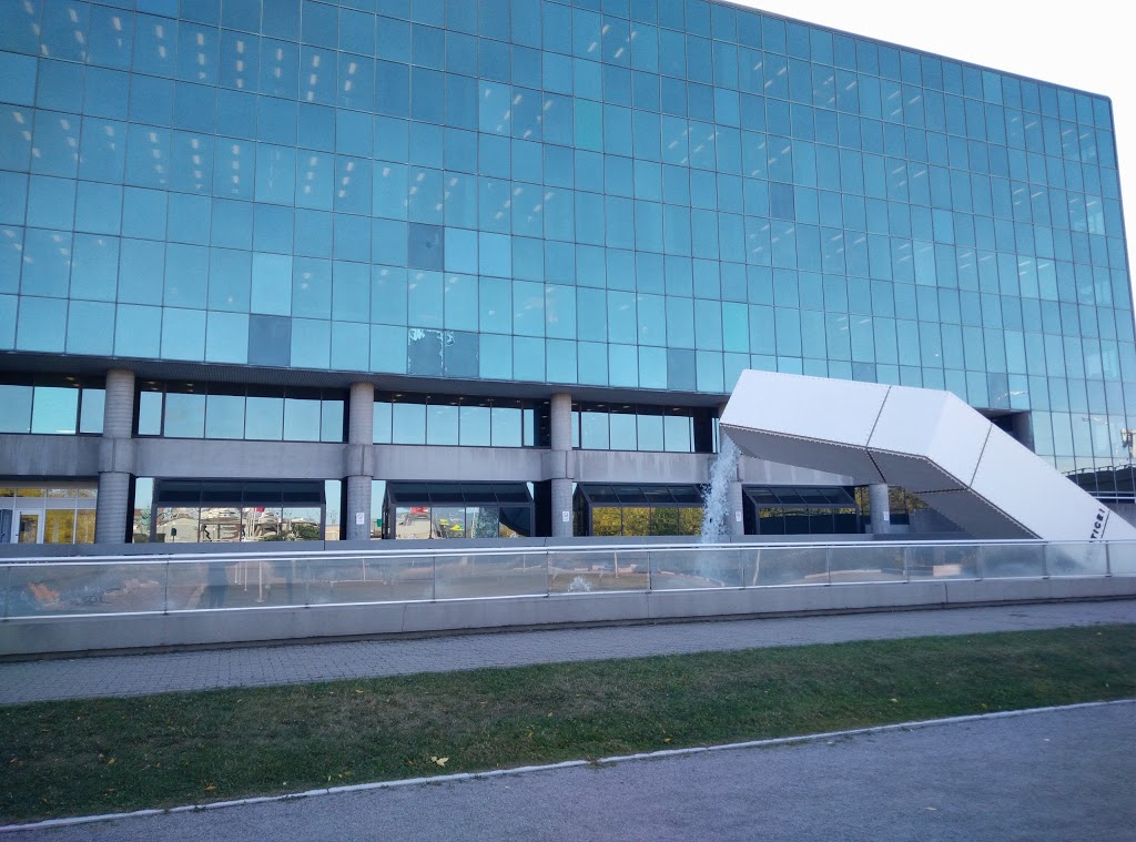 The Latin America-park | 300 Boulevard Jean Lesage, Québec, QC G1K 8K6, Canada | Phone: (800) 442-0773