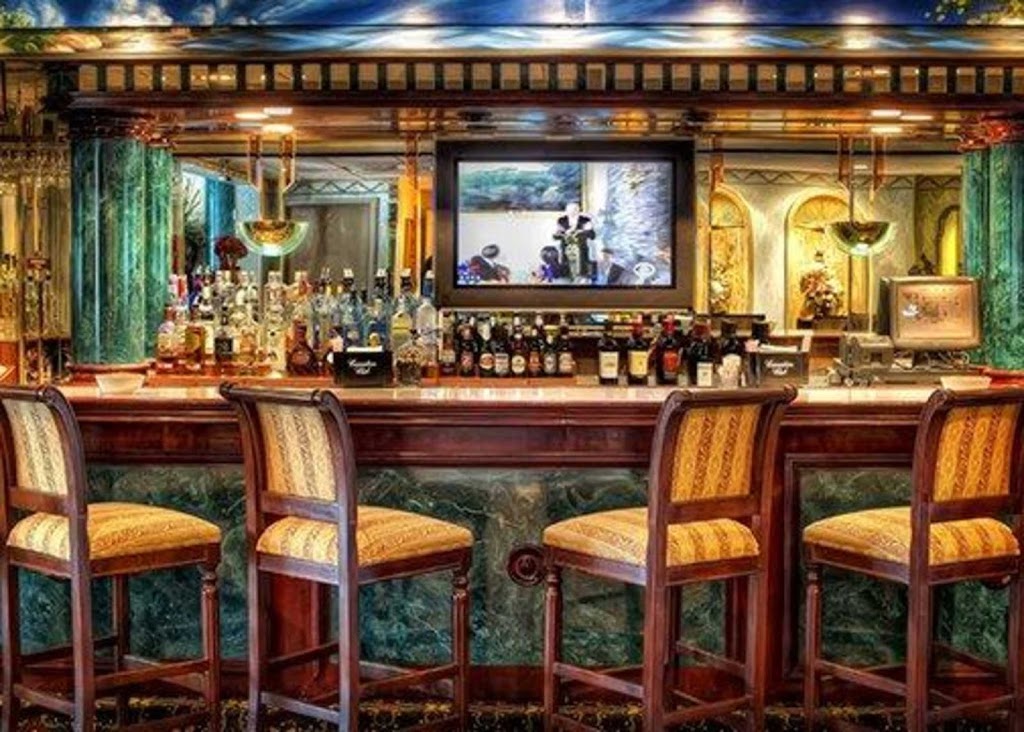 Salvatores Garden Place Hotel, an Ascend Hotel Collection Membe | 6615 Transit Rd, Williamsville, NY 14221, USA | Phone: (716) 635-9000