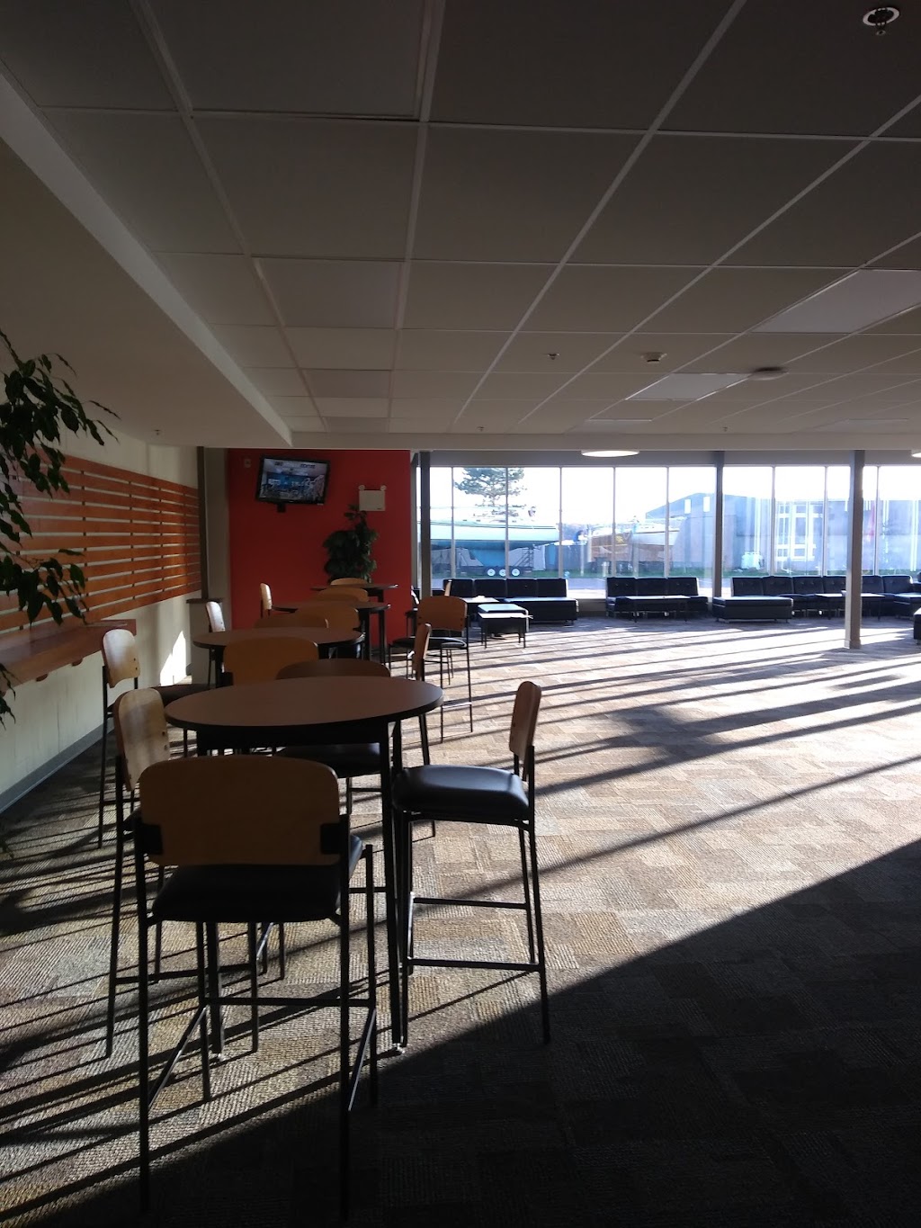Holland College Summerside Waterfront Campus | 98 Water St, Summerside, PE C1N 4N6, Canada | Phone: (902) 888-6448