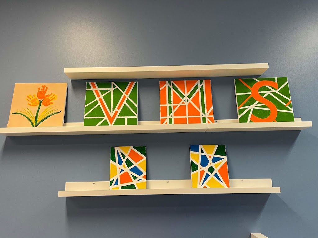 Victoria Montessori School | 14 Stone Rd, Aurora, ON L4G 6X9, Canada | Phone: (905) 726-2110
